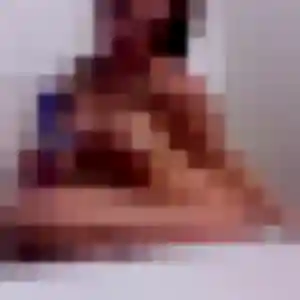 Valentine (28 ans) à Moussan propose un plan cul rapidement