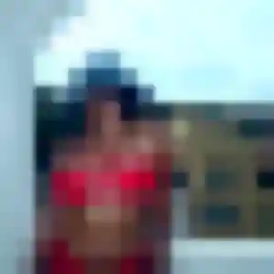 Photo de Josephine à Mur-sur-Allier (22 ans) - plan cul gratuit