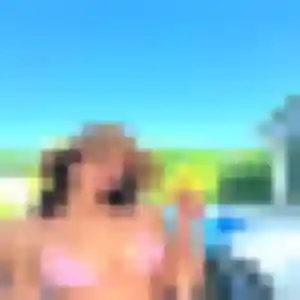 Armelle, 34 ans, connectée à Nans-les-Pins pour une rencontre coquine