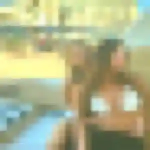 Découvre Jeannine, 26 ans à Neau en privé