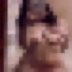 Lola, 23 ans, en ligne à Néron pour une rencontre coquine