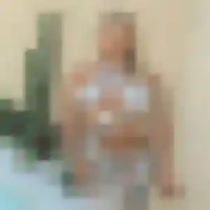 Charline, 30 ans, disponible à Nesles-la-Montagne pour un plan cul
