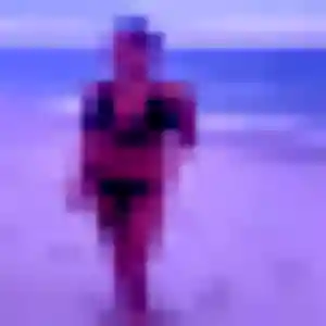 Regine, 22 ans, connectée à Neuvy-Sautour pour un plan cul