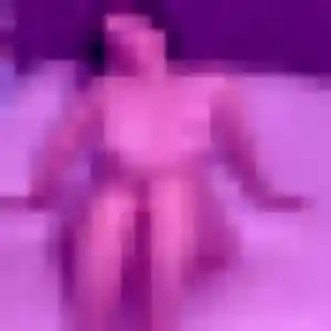 Contacte Violette, 35 ans à Névian en t'inscrivant