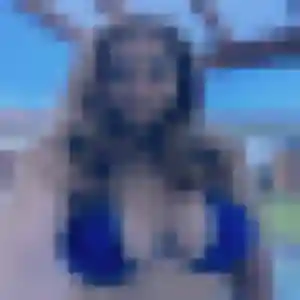 Flora, fille de 23 ans cherche plan cul à Nontron