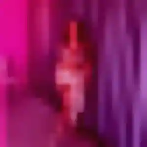 Rejoins Celeste, 24 ans à Novy-Chevrières en privé