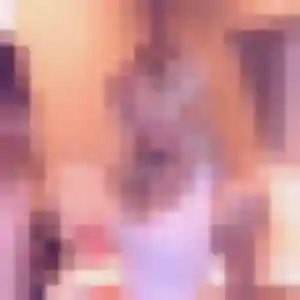 Capucine, 22 ans, connectée à Paslières pour une rencontre coquine