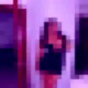 Ines (26 ans) à Passy cherche une rencontre aujourd'hui