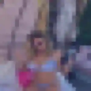 Coralie, 40 ans, dispo pour plan cul à Pernes