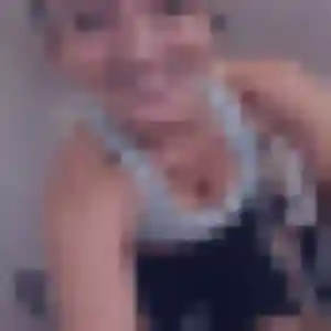 Emma-Rose, 43 ans, connectée à Perros-Guirec pour une rencontre coquine