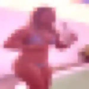 Lea, 43 ans, en ligne à Ploëzal pour une rencontre coquine
