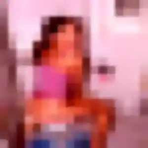 Nour, femme de 27 ans cherche plan cul à Plouhinec