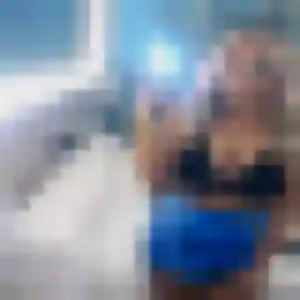 Nolwenn, 35 ans, disponible à Plouyé pour un plan cul