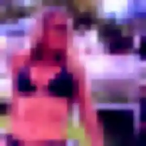 Charmante Xenia, 23 ans à Pointe-Noire - voir sa photo