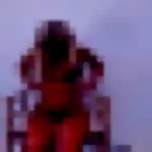 Flore, 23 ans, connectée à Poligny pour une rencontre coquine