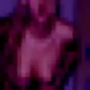 Alicia, 28 ans, en ligne à Pommier-de-Beaurepaire pour un plan cul