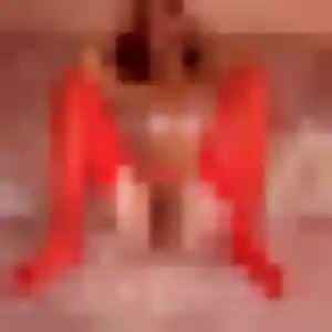 Wanda, 37 ans, dispo pour plan cul à Poncins