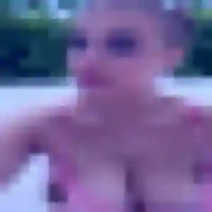 Doriane, 22 ans, disponible à Pont-l'Évêque pour un plan cul