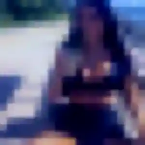 Eleonore, 26 ans, dispo pour plan cul à Poueyferré
