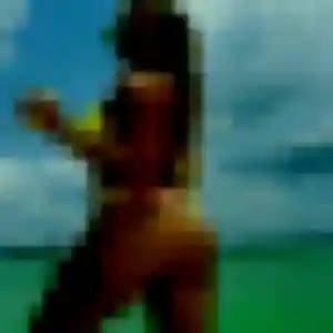 Photo de Chloe à Précigné (28 ans) - plan cul anonyme