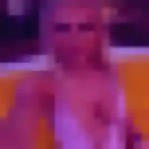 Rejoins Caroline, 27 ans à Pusey en privé