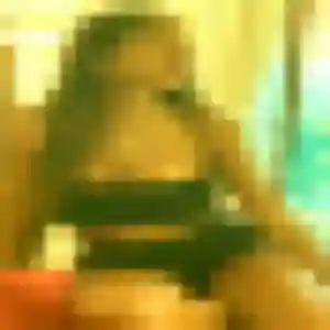 Martine, femme de 27 ans cherche plan cul à Revel