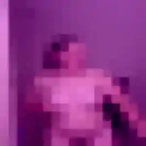 Contacte Ninon, 22 ans à Rions en privé