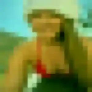 Violette, 30 ans, dispo pour plan cul à Roaillan