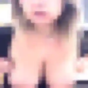 Photo de Maiwenn à Rognes (26 ans) - plan cul anonyme