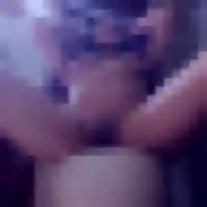 Armelle, 22 ans, connectée à Rontalon pour une rencontre coquine