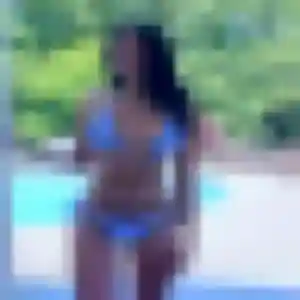 Oceane, femme de 27 ans cherche plan cul à Saint-Aubin-des-Coudrais