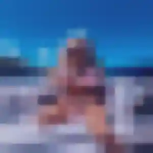 Raymonde, 24 ans, disponible à Saint-Aubin-sur-Scie pour un plan cul