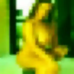 Eleonore de Saint-Barthélemy-de-Vals, 27 ans - plan cul sans lendemain