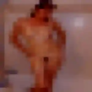 Joelle, 39 ans, dispo pour plan cul à Saint-Benoît-de-Carmaux