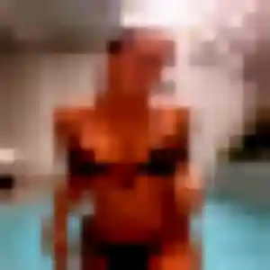 Camille, 25 ans, connectée à Saint-Brevin-les-Pins pour une rencontre coquine