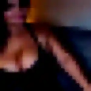 Elodie, 28 ans, connectée à Saint-Cyr-sur-Mer pour un plan cul