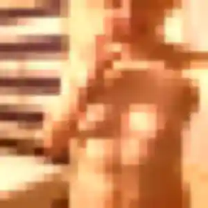 Emilie, 29 ans, cherche un plan cul à Saint-Étienne-de-Montluc