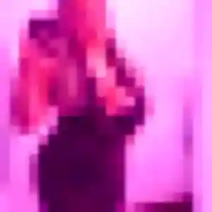 plan cul à Saint-Étienne-la-Varenne : photo de Ursula, 24 ans - sans engagement