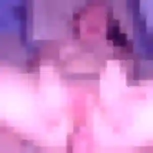 Delphine (24 ans) à Saint-Firmin propose une rencontre maintenant