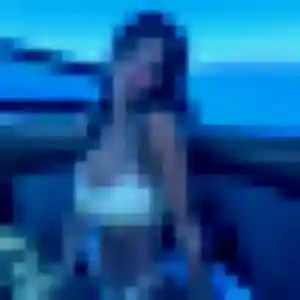 Marie-Laure (45 ans) à Saint-Fraimbault-de-Prières propose un plan cul aujourd'hui