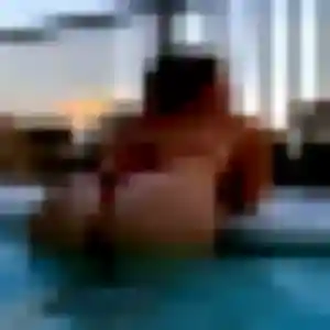 Photo privée de Lou-Anne, 24 ans à Saint-Gelais - rencontre coquine