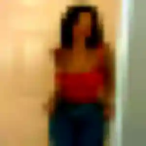 Photo exclusive de Clemence, 32 ans à Saint-Germain-des-Bois - plan discret