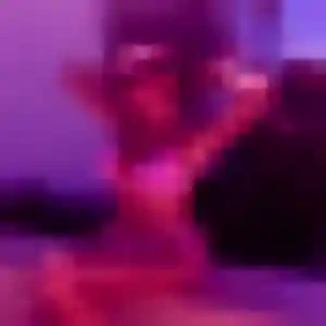 Daphne, 37 ans, disponible à Saint-Germain-des-Fossés pour une rencontre coquine