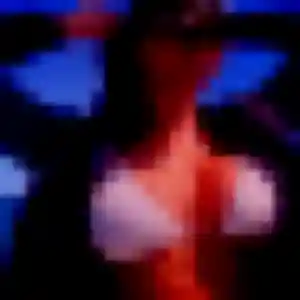 Flora, 33 ans, en ligne à Saint-Germain-les-Vergnes pour un plan cul