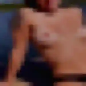 Contacte Louise, 25 ans à Saint-Germain-Lespinasse gratuitement