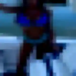 Sarah-Lou (40 ans) à Saint-Gervais-sur-Mare cherche une rencontre aujourd'hui
