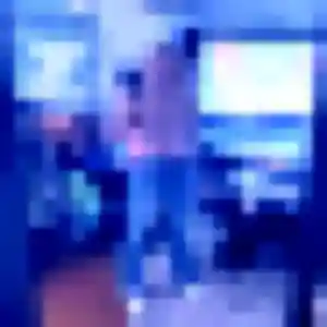 Laurie, 24 ans, connectée à Saint-Gilles pour une rencontre coquine