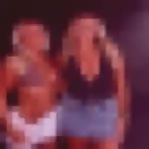 Lola de Saint-Hilaire-du-Rosier, 33 ans - plan cul sans prise de tête