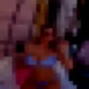 Sexy Monique, 22 ans à Saint-Jean-de-Liversay - voir sa photo