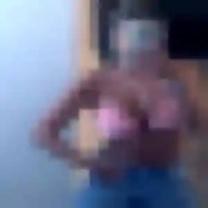 Profil de Jade à Saint-Jean-Kerdaniel (22 ans) - plan cul discret